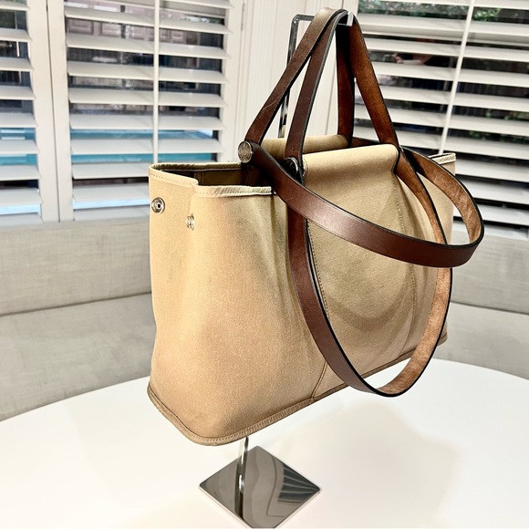 Hermes Tan Tote Bag Spacious Structured Design - Picture 2 of 16